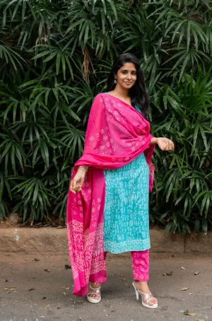 EXP - Aparna - Turquoise