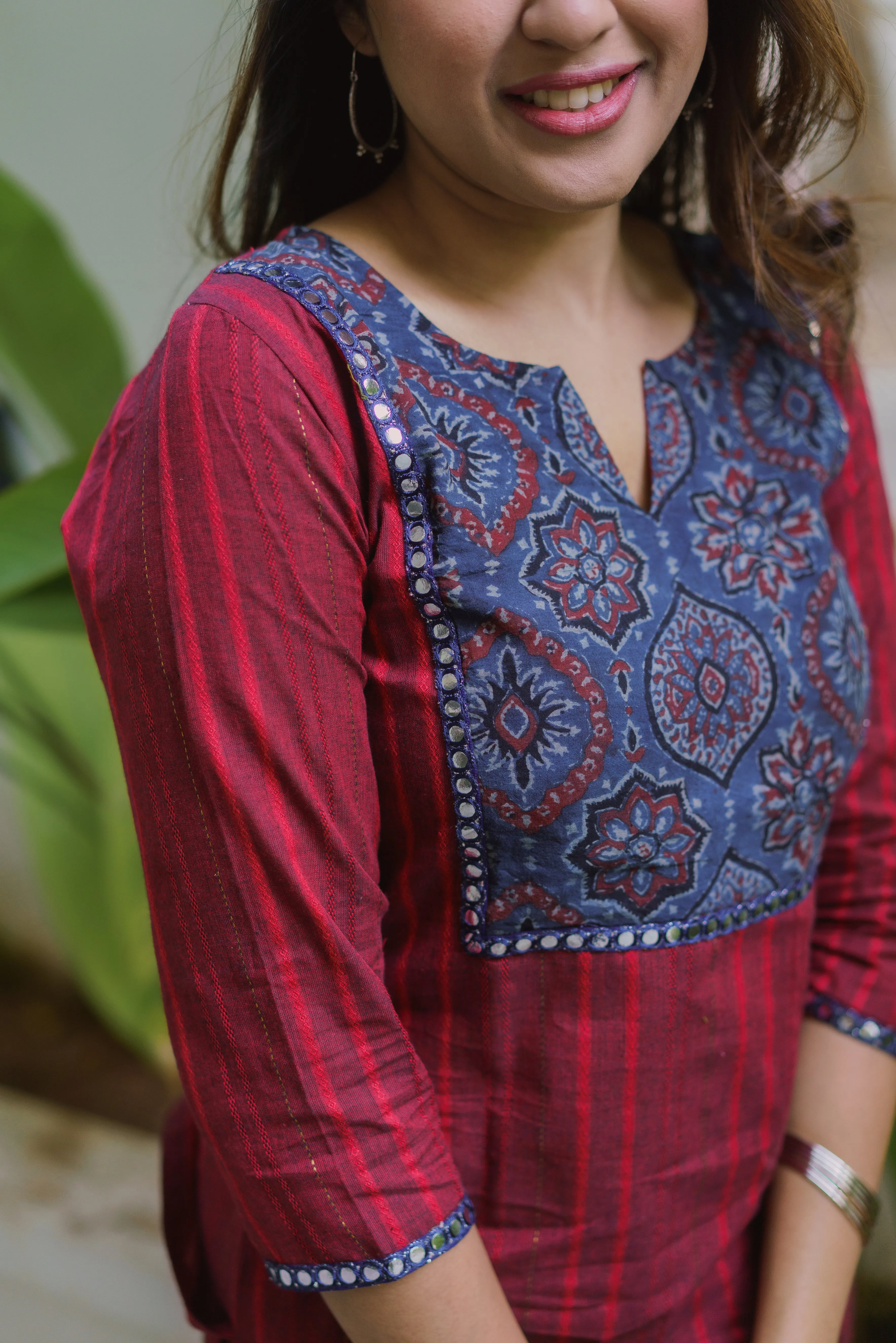 EXP - Swati - Maroon