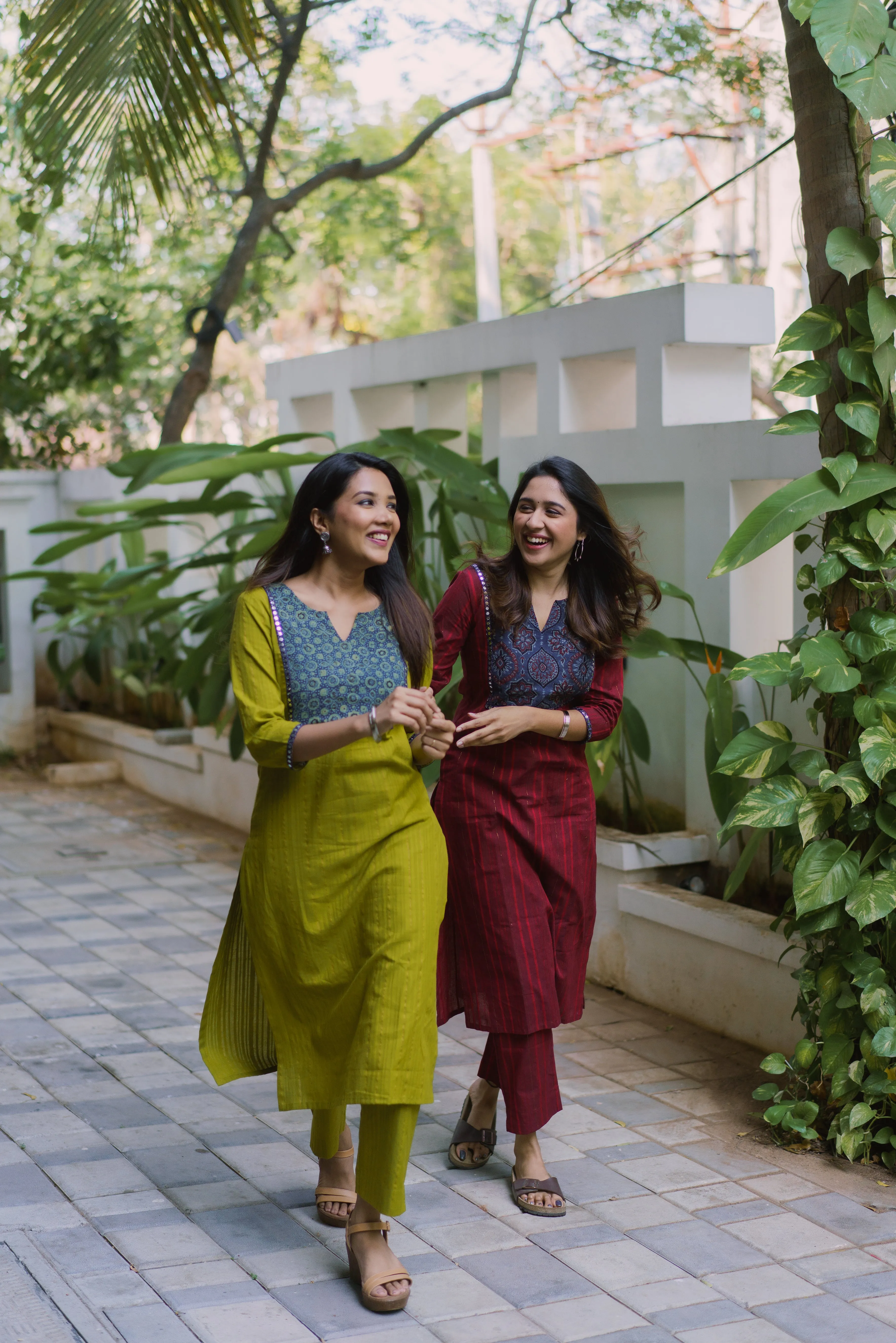 EXP - Swati - Maroon