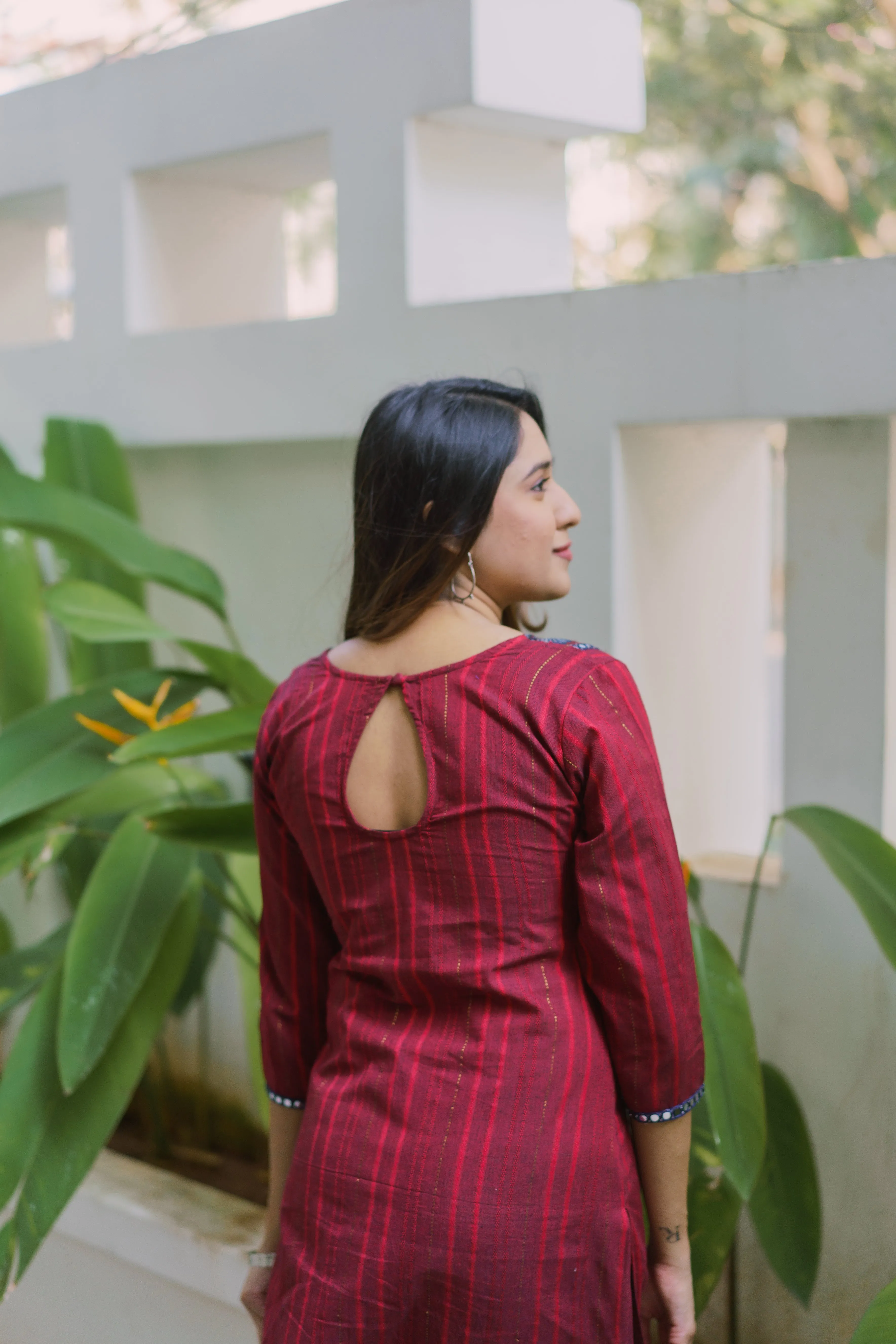 EXP - Swati - Maroon