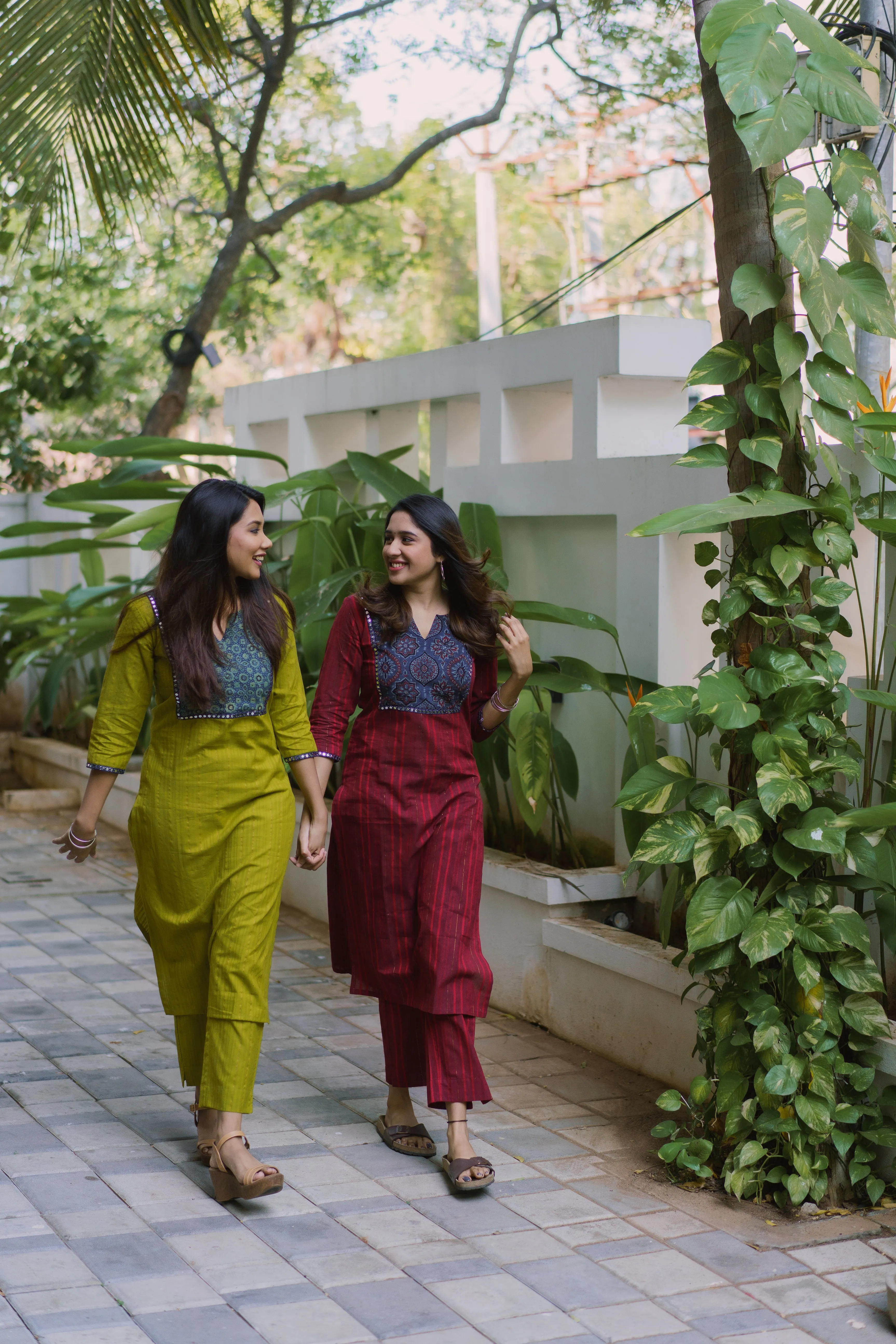 EXP - Swati - Maroon