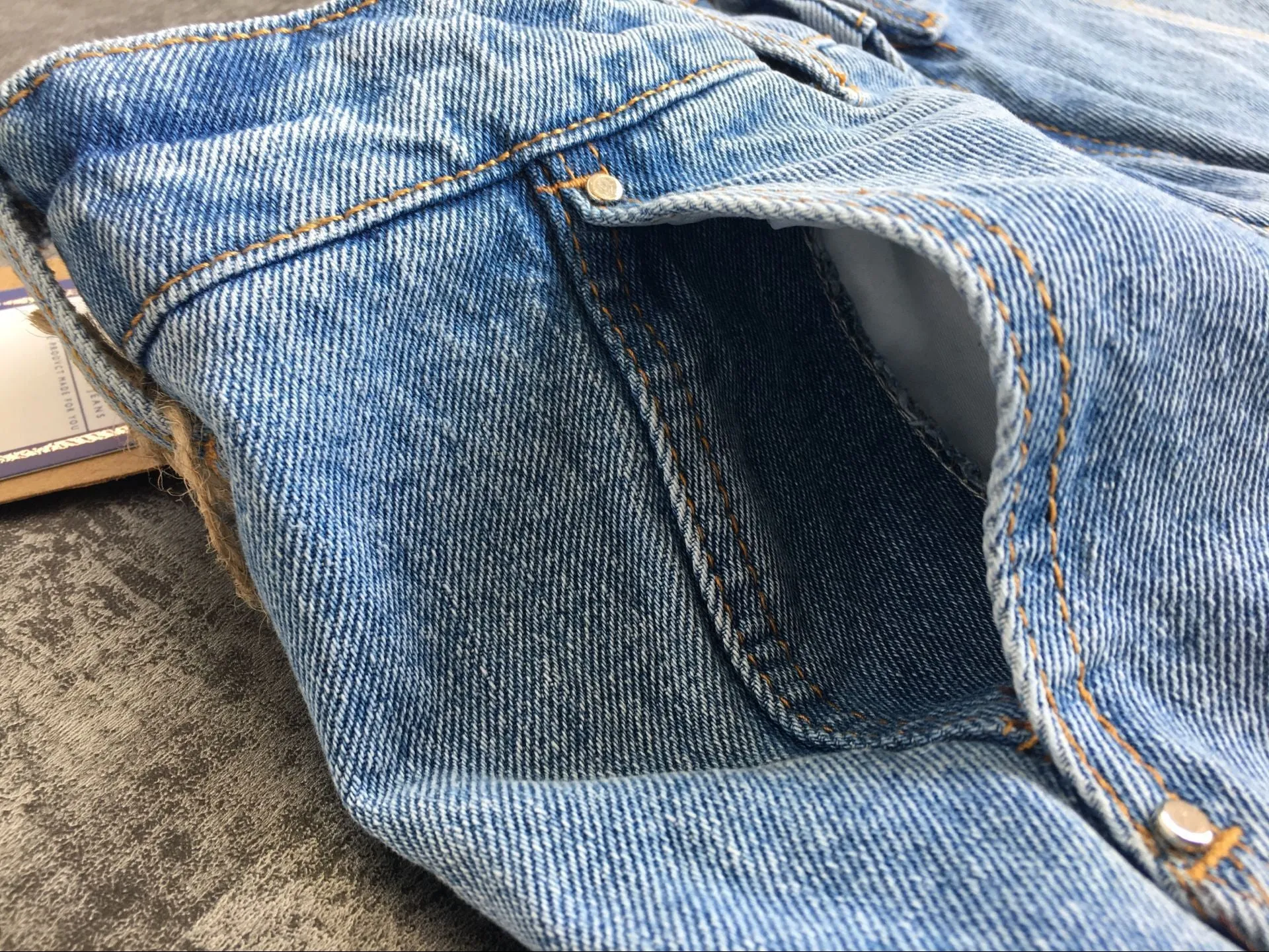 Fashion Denim Nine-point Pants