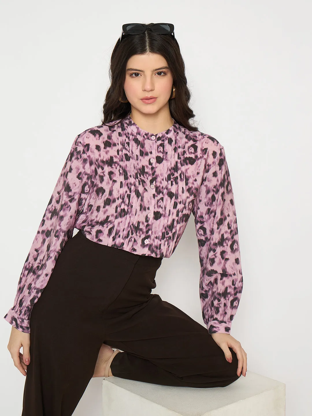 Madame Button Detailed Printed Mauve Chambray Top