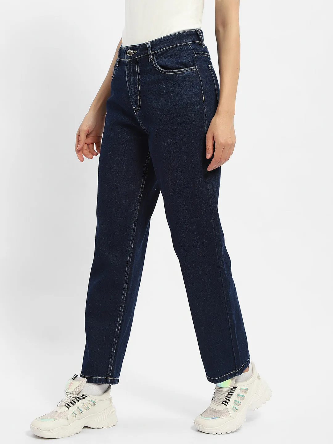 Madame Solid Blue Straight Jeans
