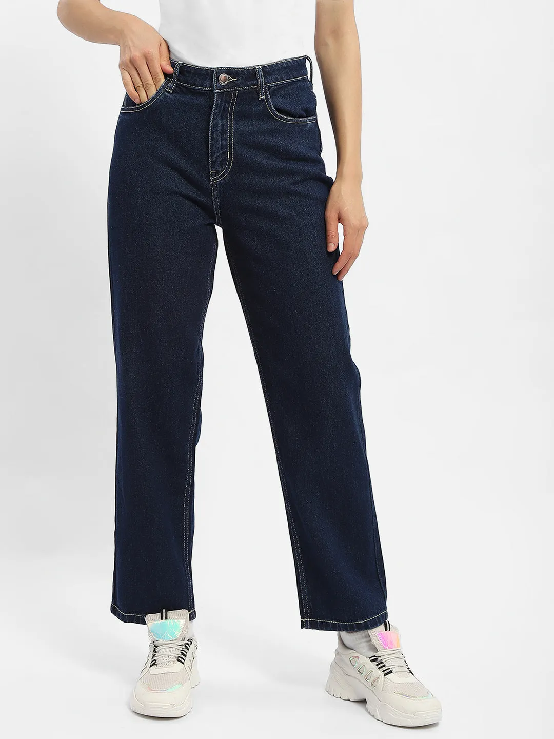 Madame Solid Blue Straight Jeans