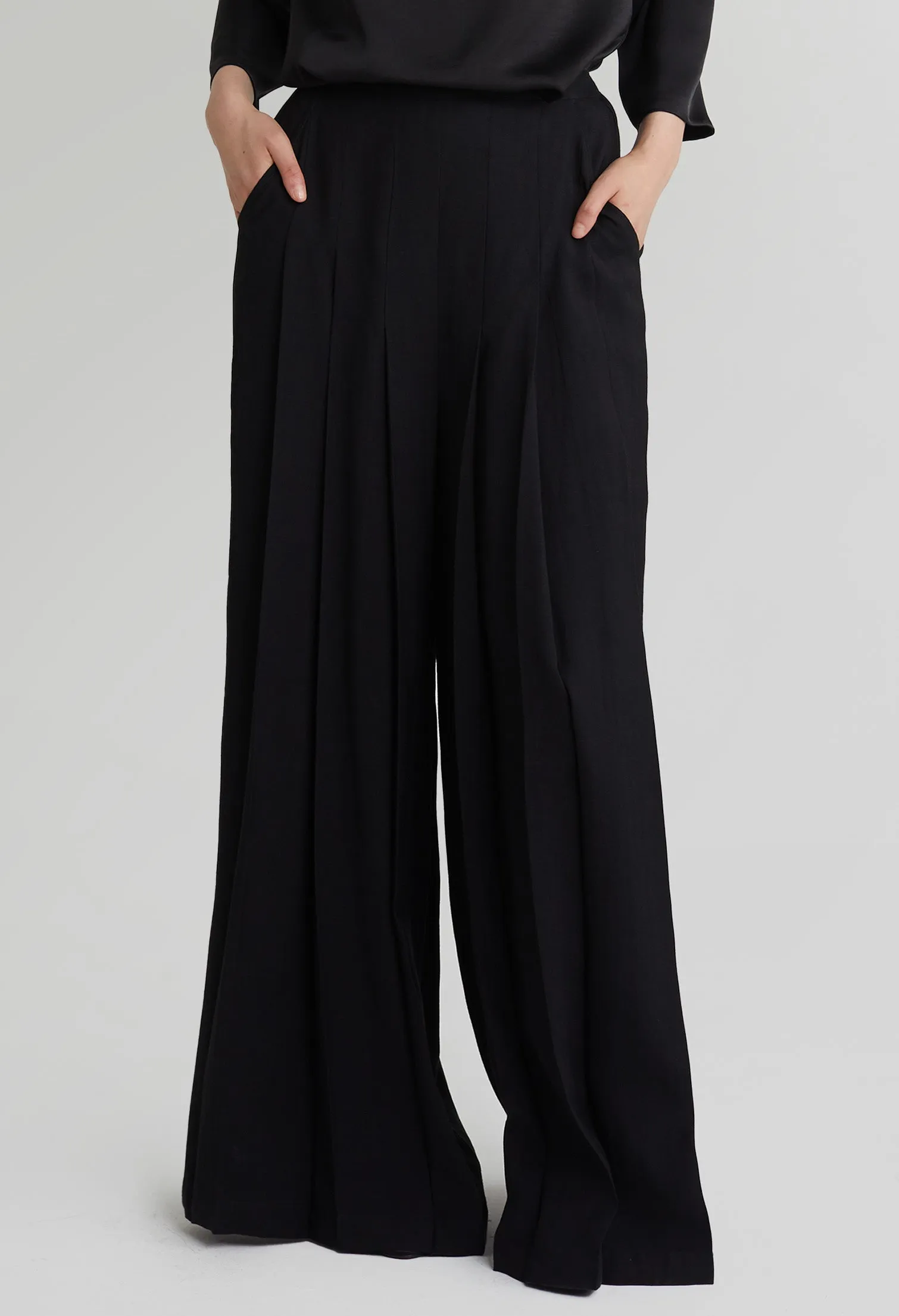 nichii X NURITA HARITH Front Pleated Fold Palazzo Pants