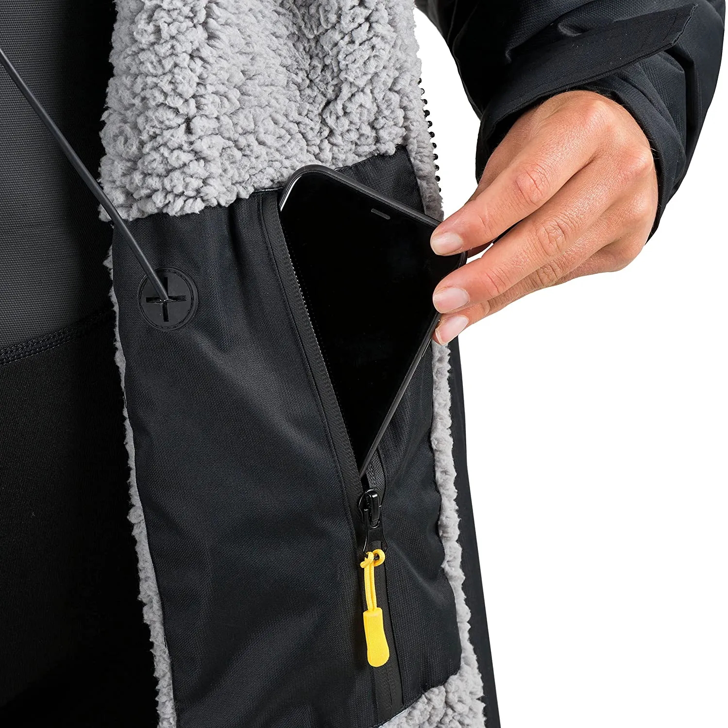 Osprey Waterproof Changing Robe For Adults - Medium