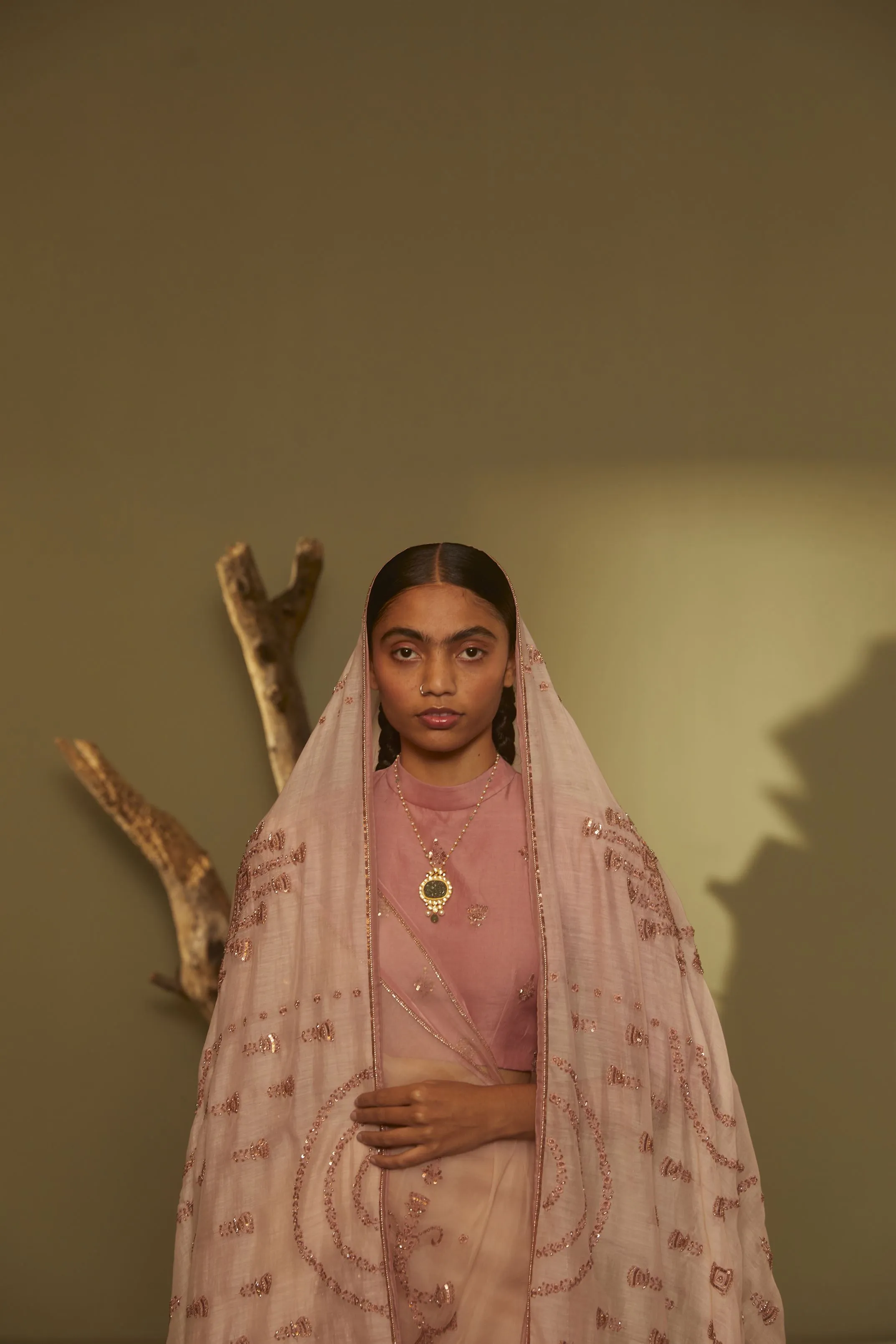Sarang Kaur Bloor Pink Jhoomar Stole Chanderi silk Jhoomar SK01205