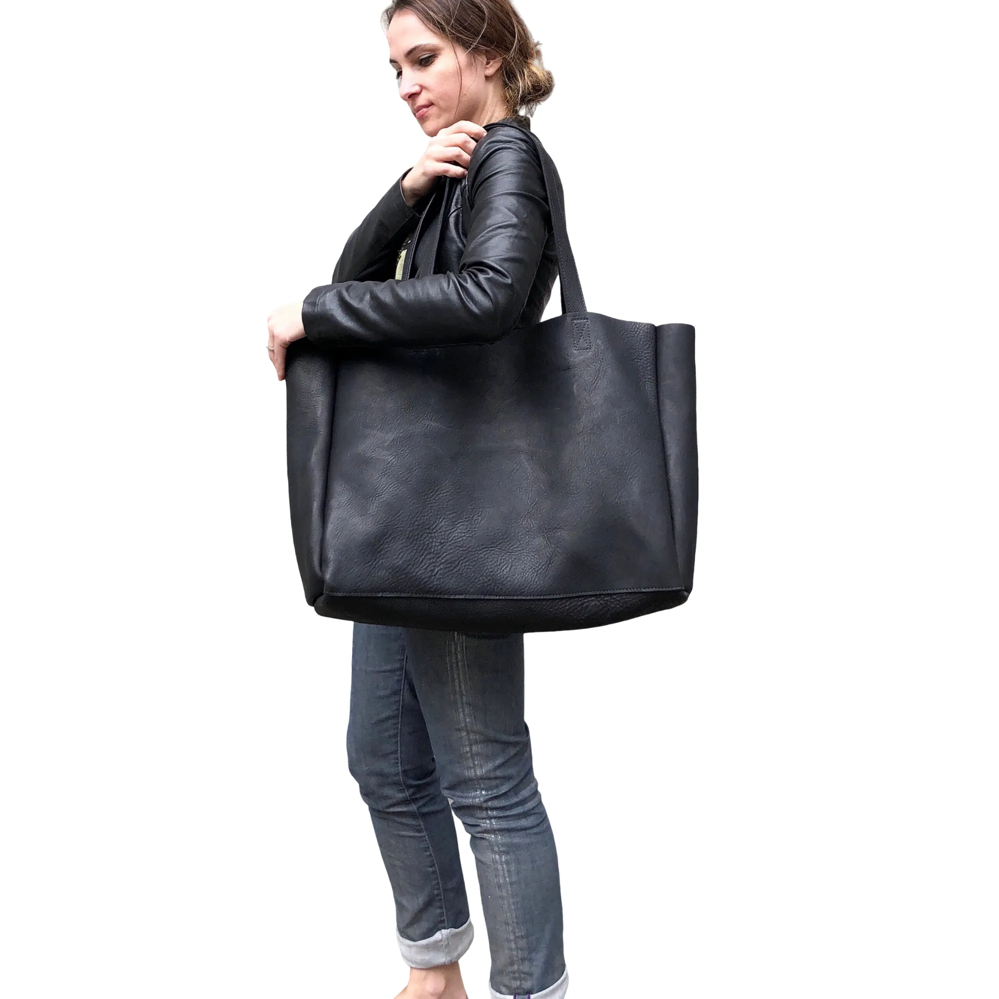 Super XL Classic tote in black leather