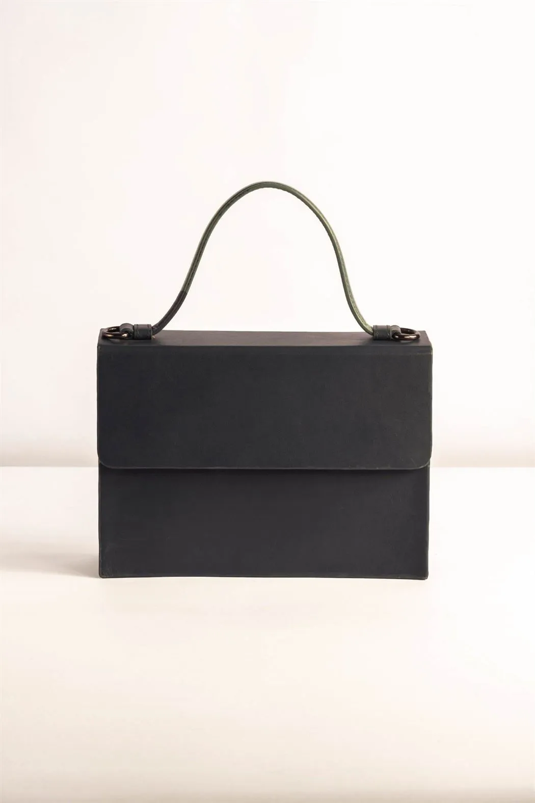 Tanned   I   Carrie Bag      Black  TO/CB-BLK  I Leather Bag