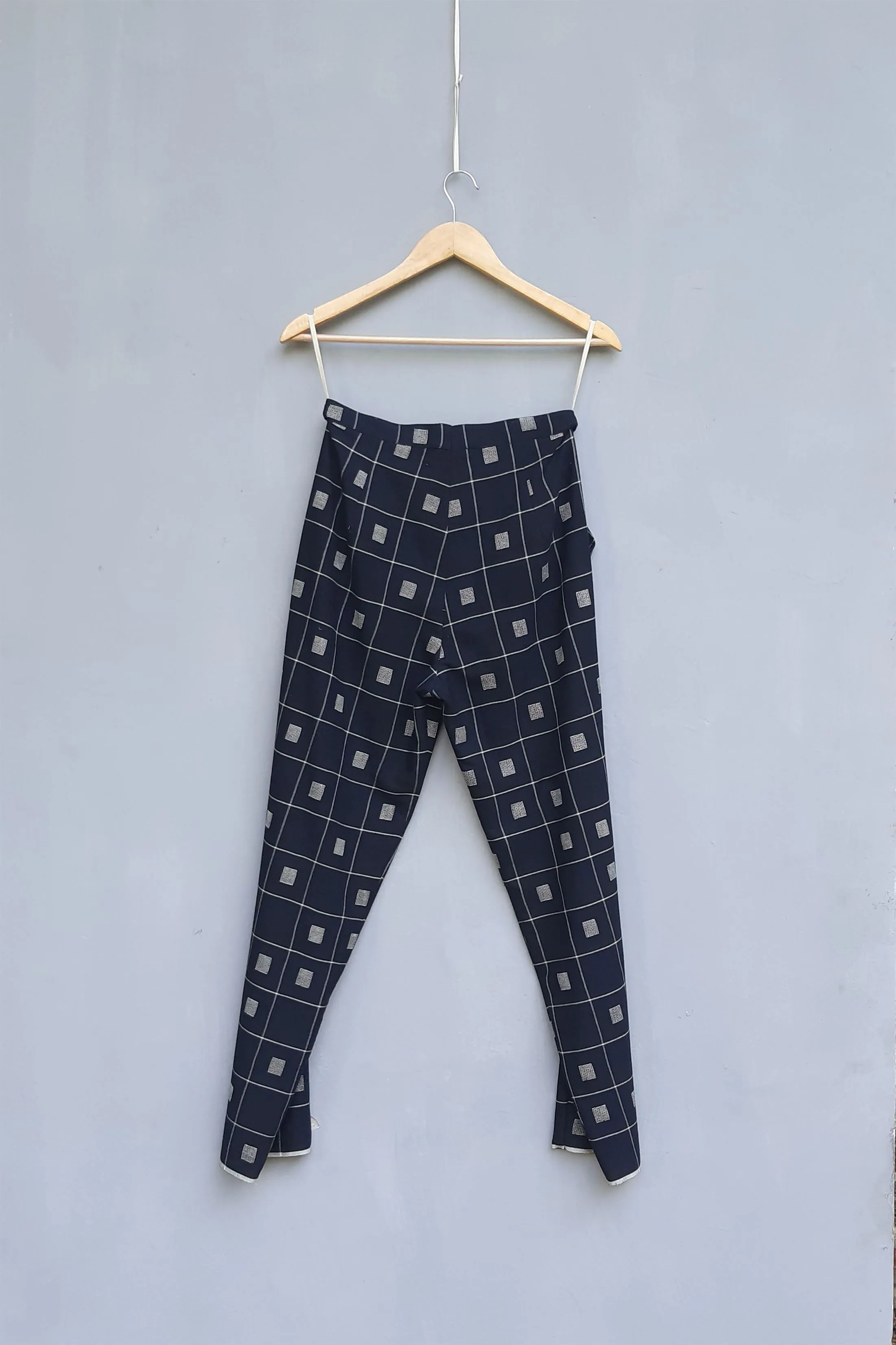 Urvashi Kaur   I   Sapporo PANTS IVY Hand Spun Cotton charcoal TESSELLATE- 11