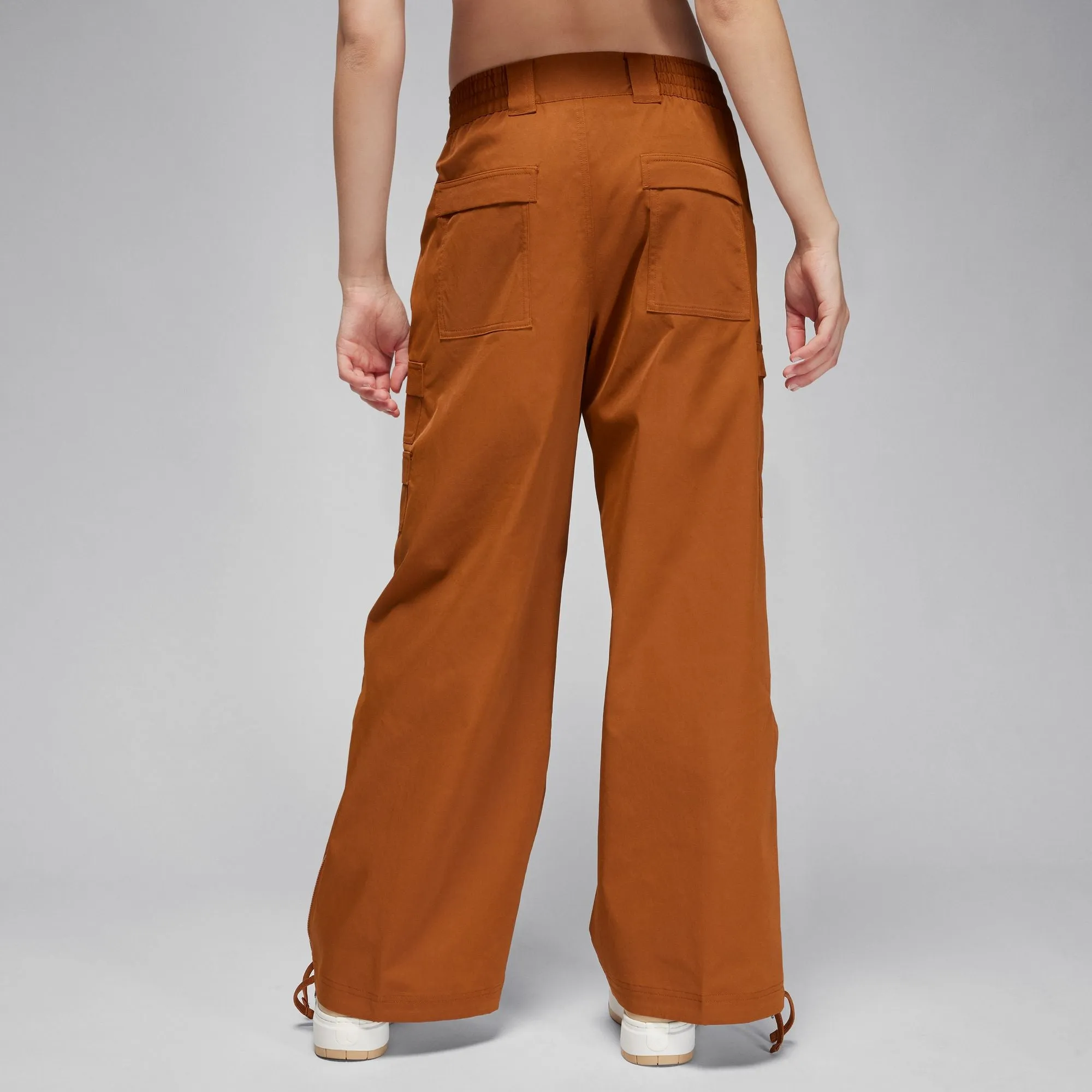 Womens Jordan Heavyweight Chicago Pants 'Legend Coffee'