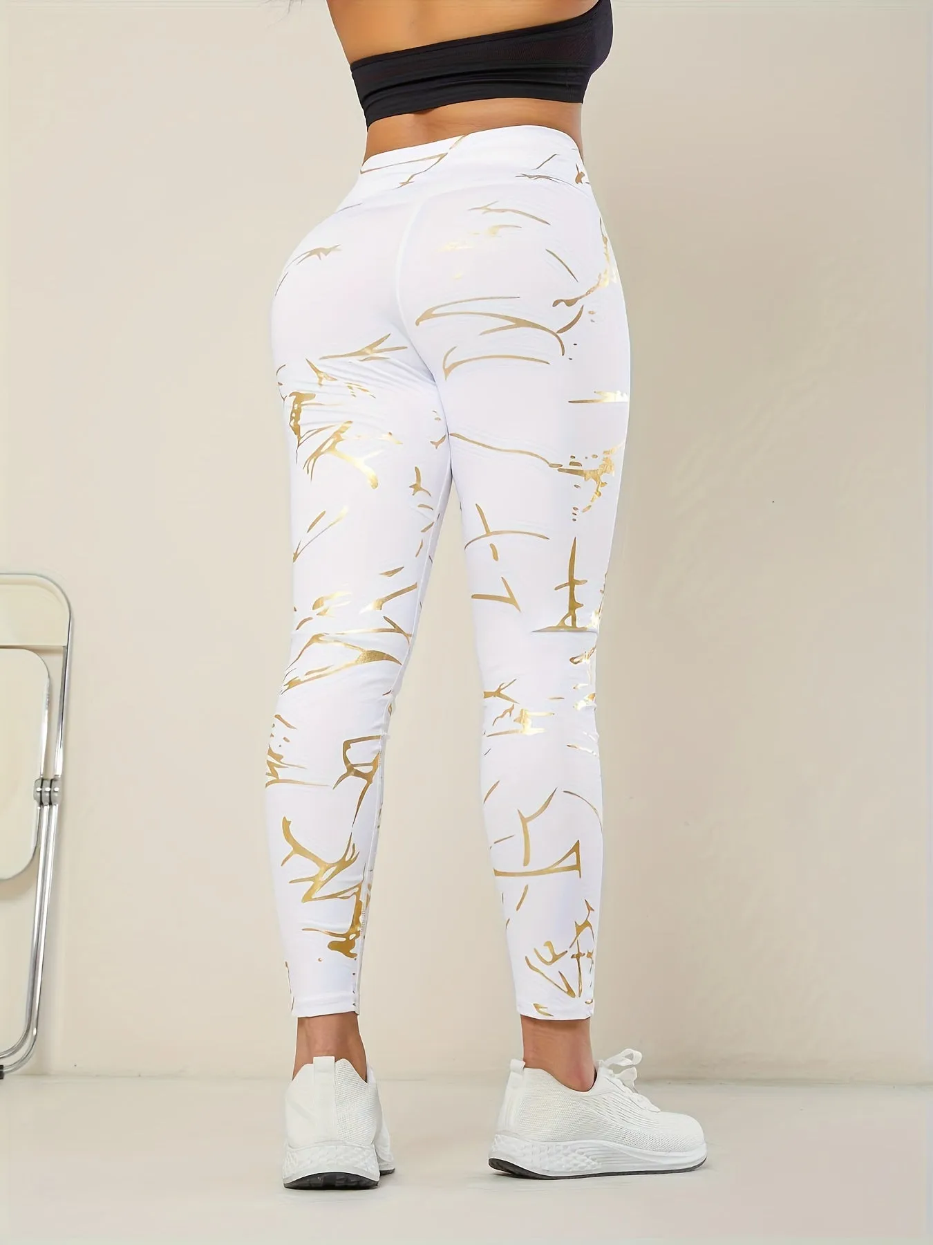 Yoga Leggings With Golden Detailing - Stretchy, High-WaistNon-See-Through Activewear Pants For Running & Fitness